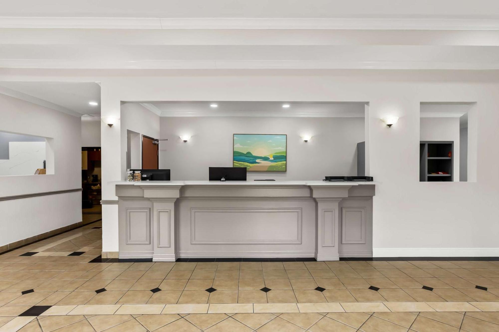 Sonesta Essential Beaumont Hotel Buitenkant foto